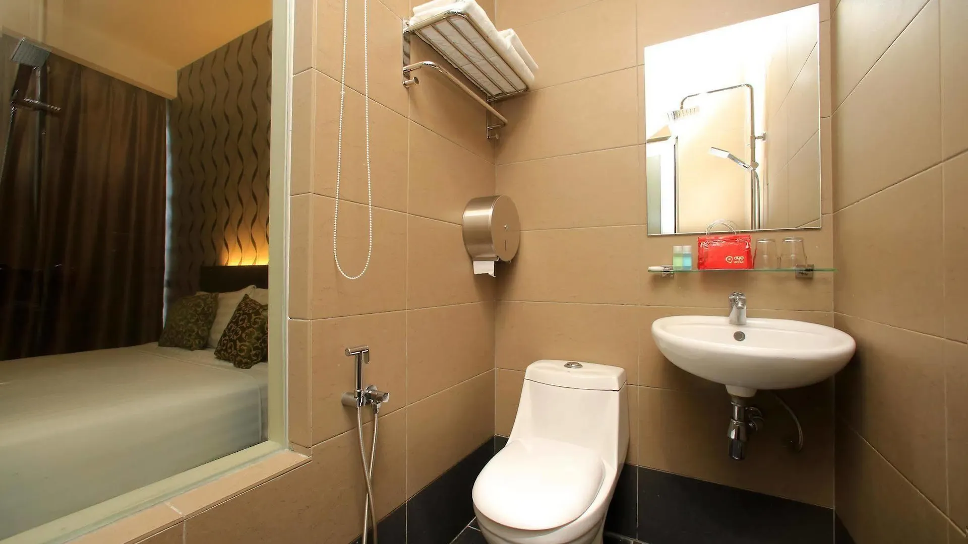 Oyo Premium Changkat Jalan Berangan Kuala Lumpur 3*,  Malaysia