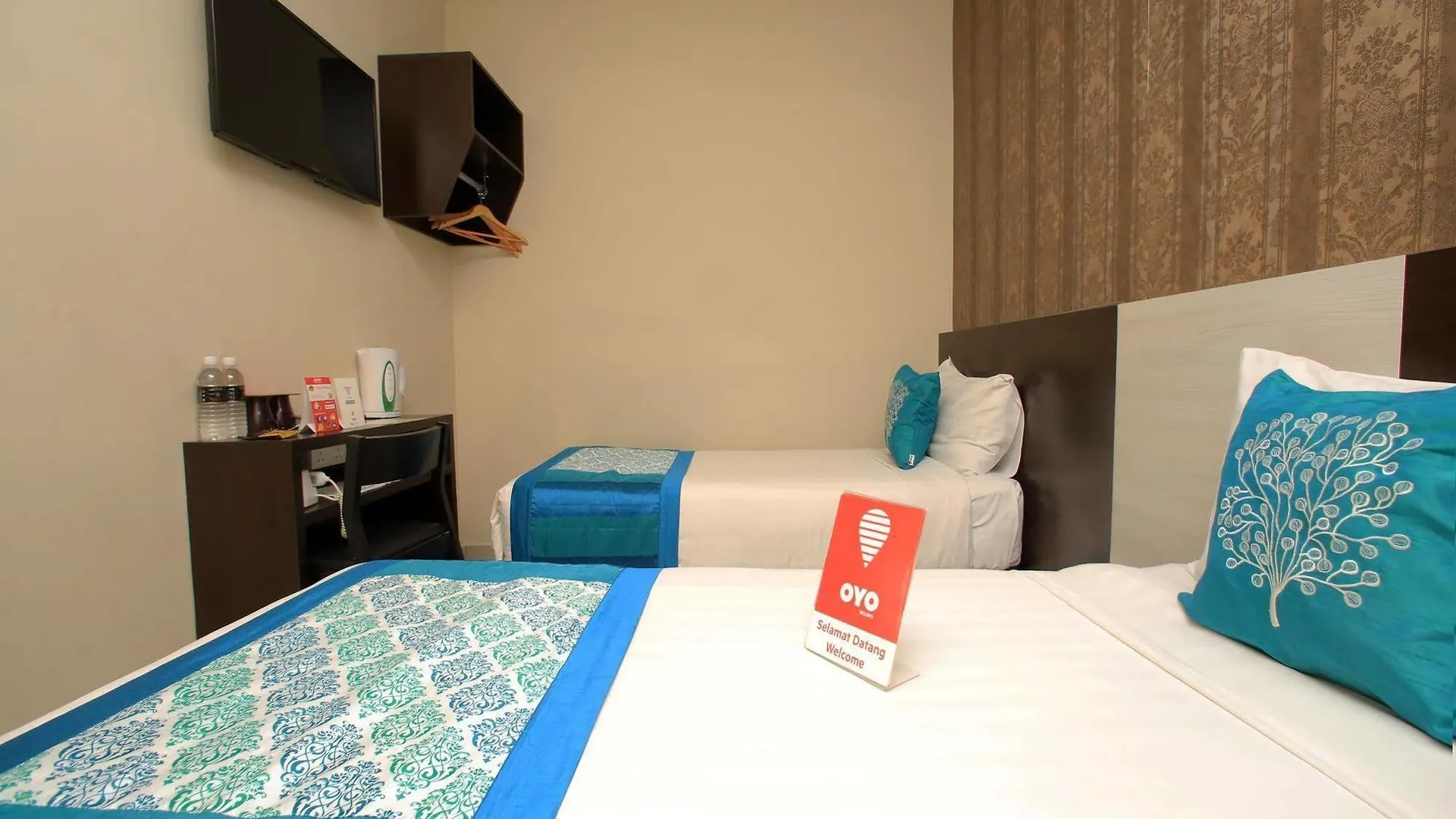 Oyo Premium Changkat Jalan Berangan Kuala Lumpur Hotel